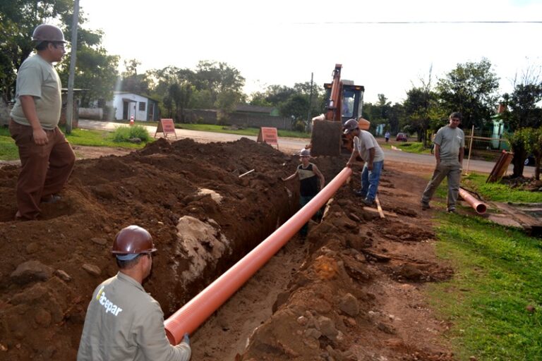 Obras de saneamento básico avançam e chegam a 23 km de rede de esgoto