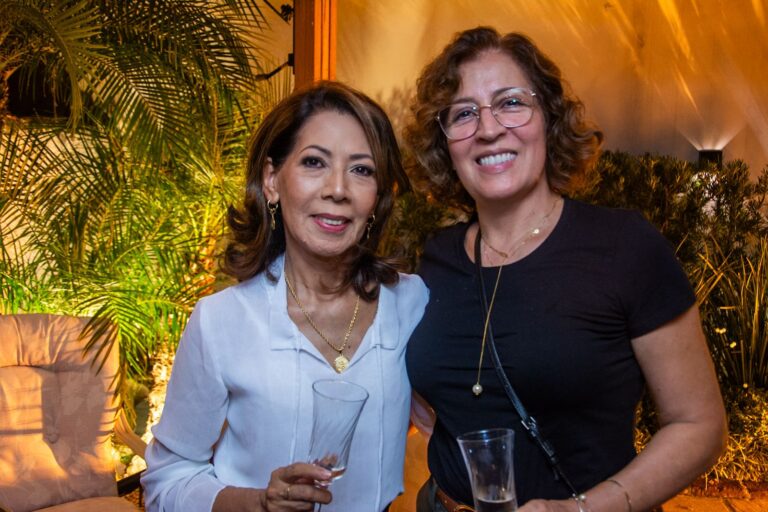Marisa Barbosa e Margarete Timm