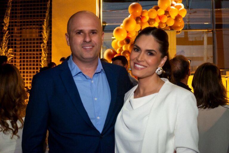 Em noite inaugural