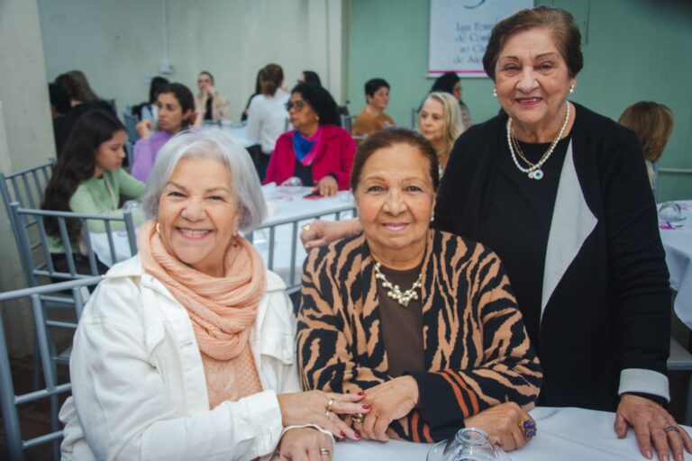 Bereni Rocha, Otilia Moura e Lia Fontella