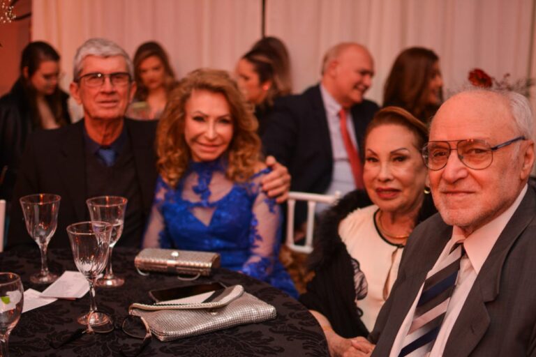 Luis Carlos Olsem e Ondina Weis, Lael e Izabel Scalco