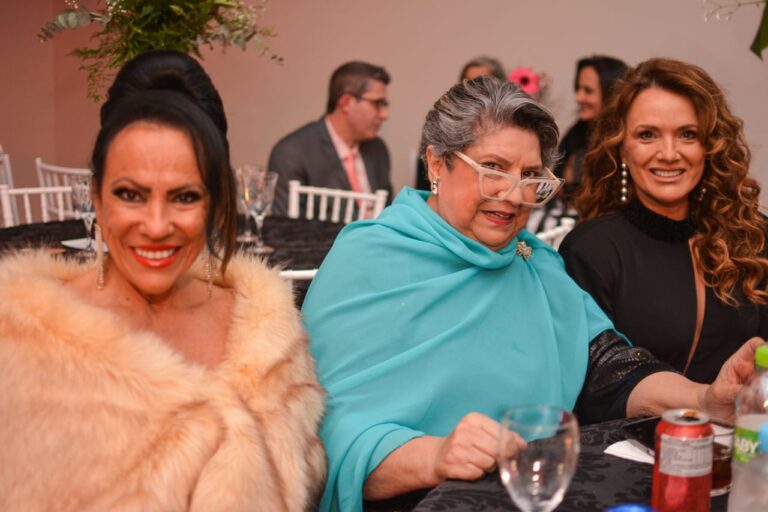 Kati Lima, Mikita Cabeleira e Adriane Reichert