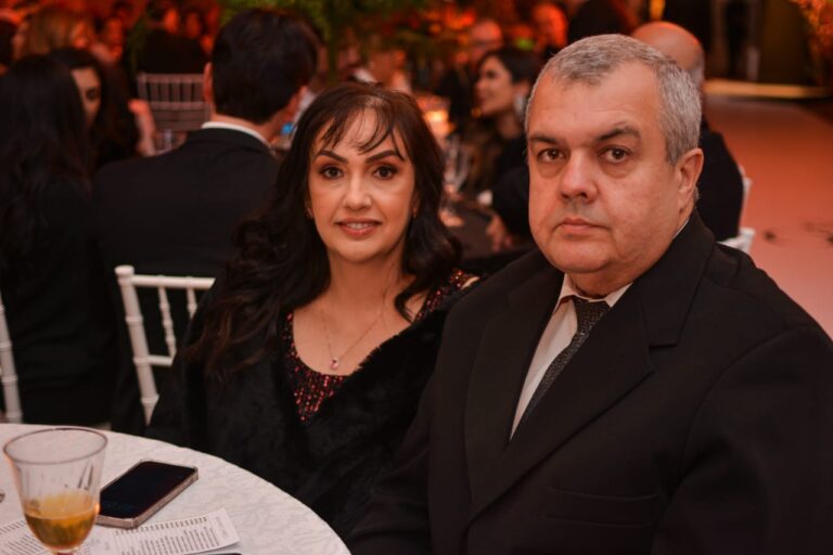 Jane e Dingo Alawi