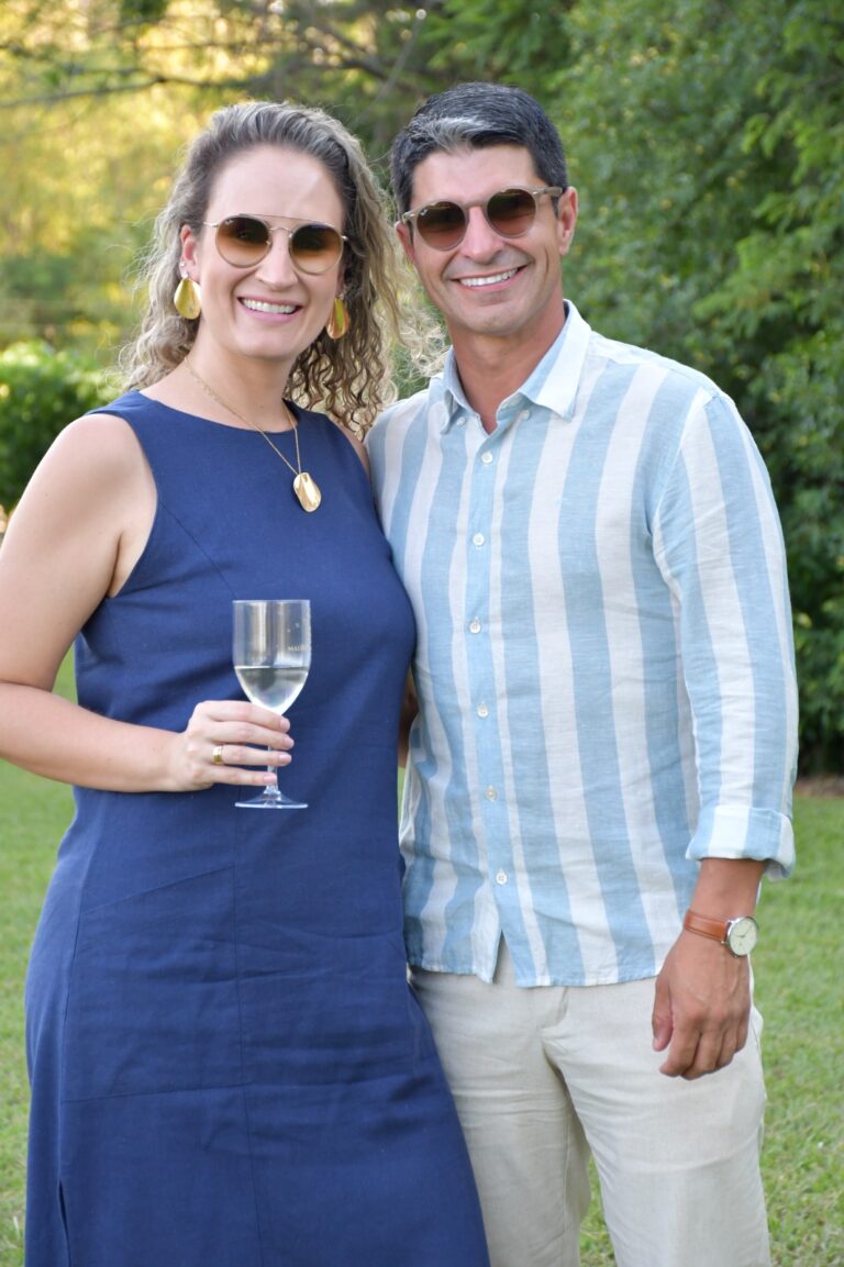 Vanessa Tessele e Junior Souza
