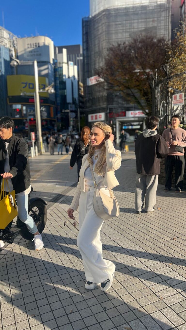 Laura esteve no Japão