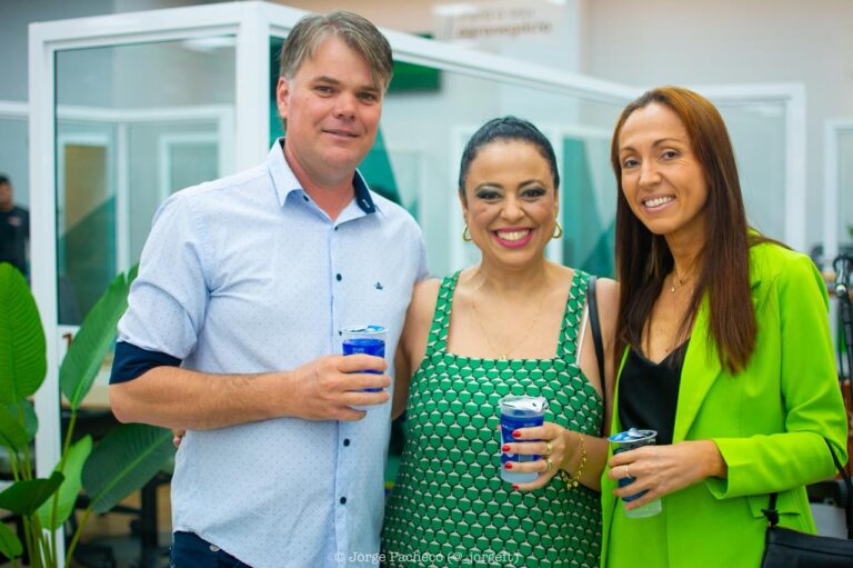 Fabian e Laila Marchezan com Luciele Boiaski