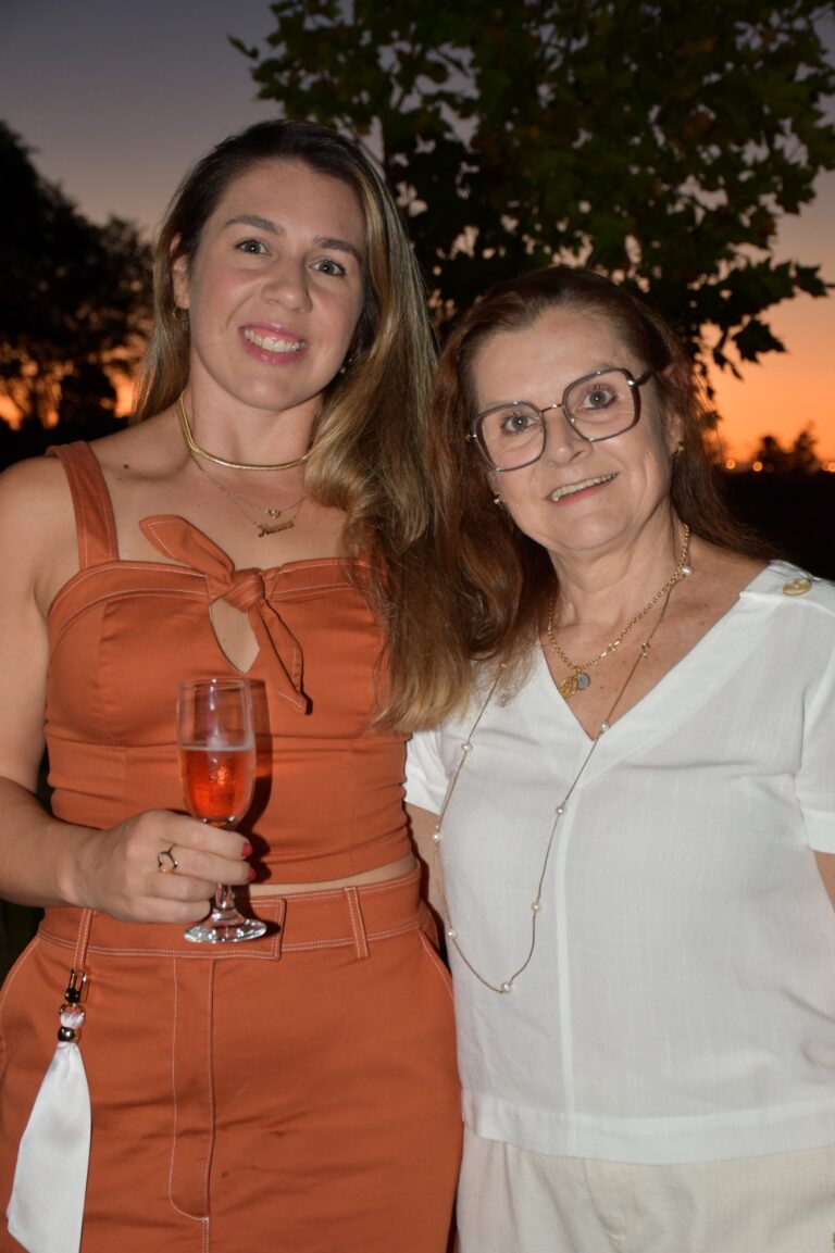 Rucaia Campos e Claudia Rodrigues