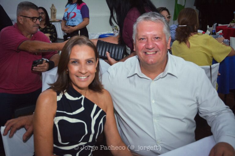 Jaqueline e Valério Cassafuz