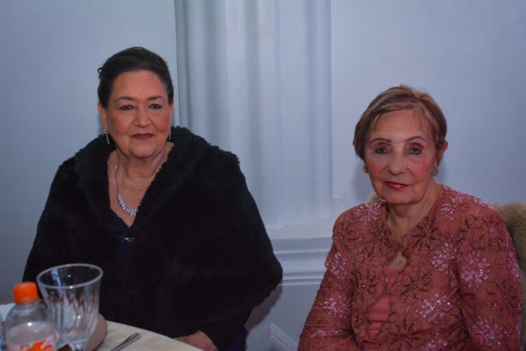 Vânia e Neiva Costa