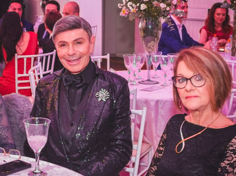Ruby Saratt e Nivia Dubal